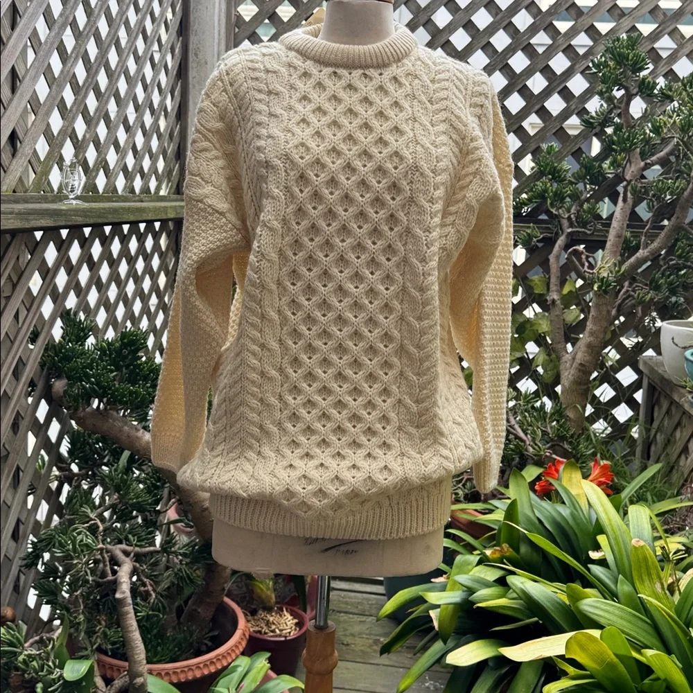 Wool Cable Knit Sweater. Highland Home. Made in Scotland. Medium Unisex. NWT - Picture 1 of 13